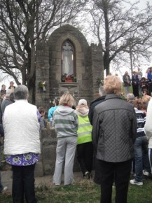 Rosary at Killeenagh well